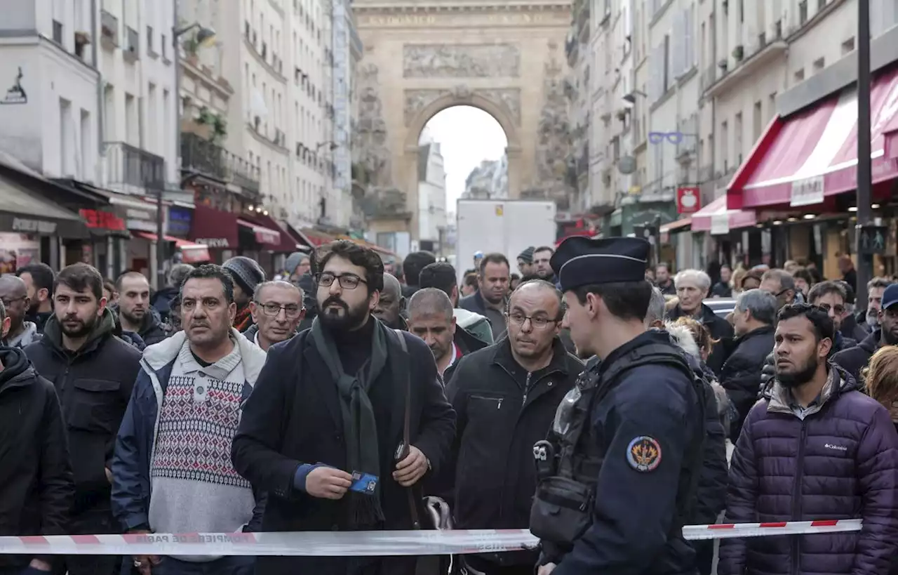 Un homme ouvre le feu et tue deux personnes à Paris