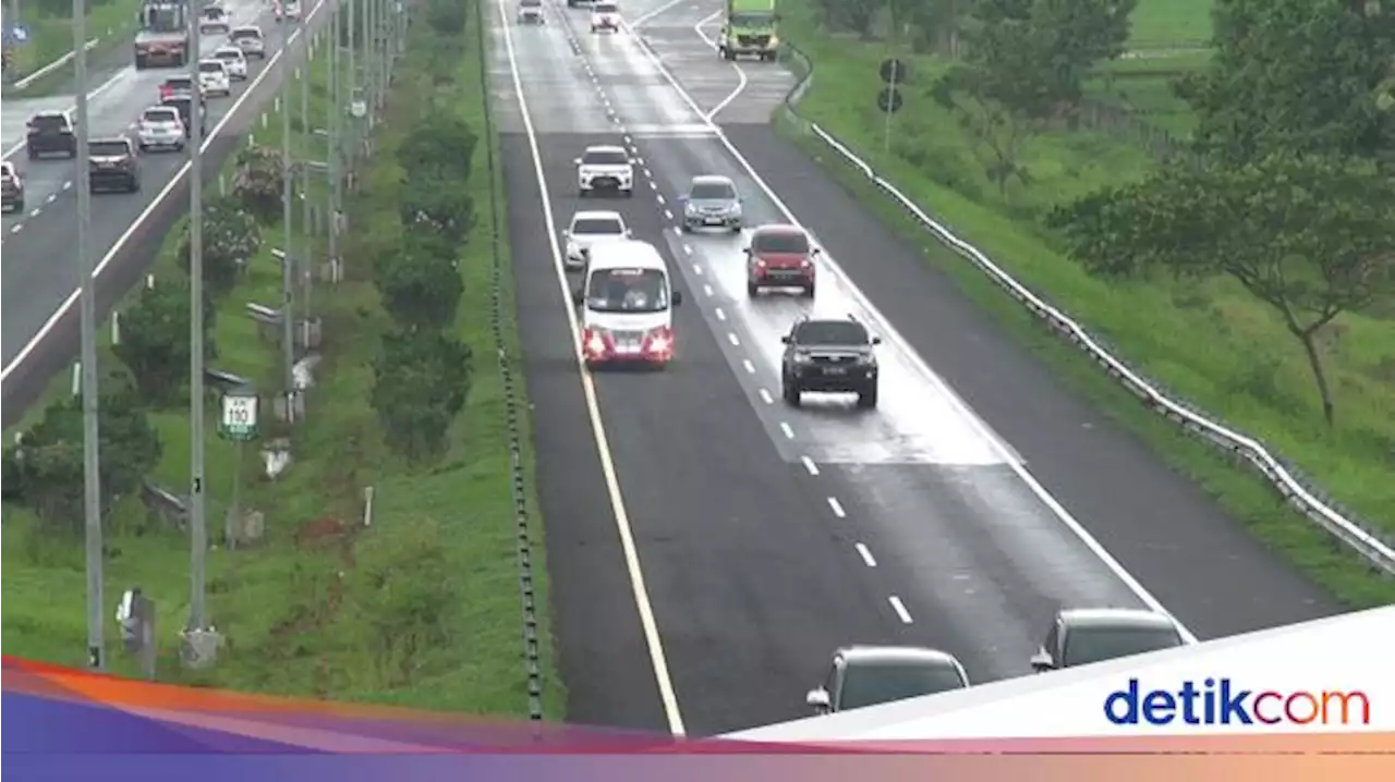 Libur Natal dan Tahun Baru, Mobil Pribadi Menyemut di Tol Cipali