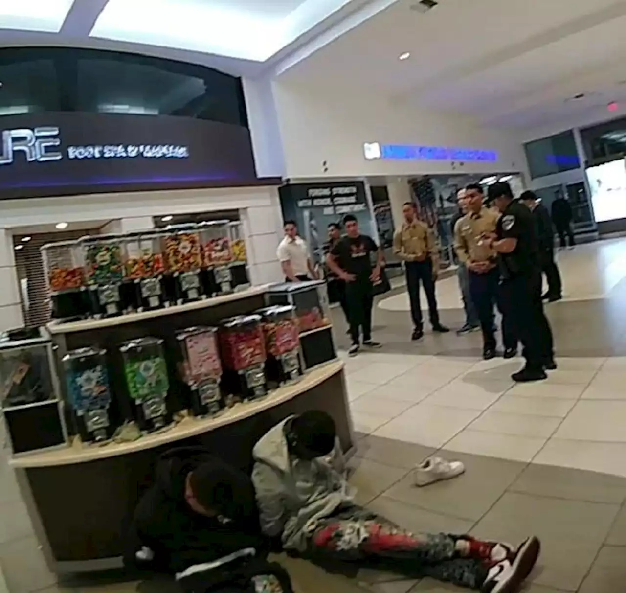 California Marine recruiters help take down smash and grab suspects in Los Angeles-area mall