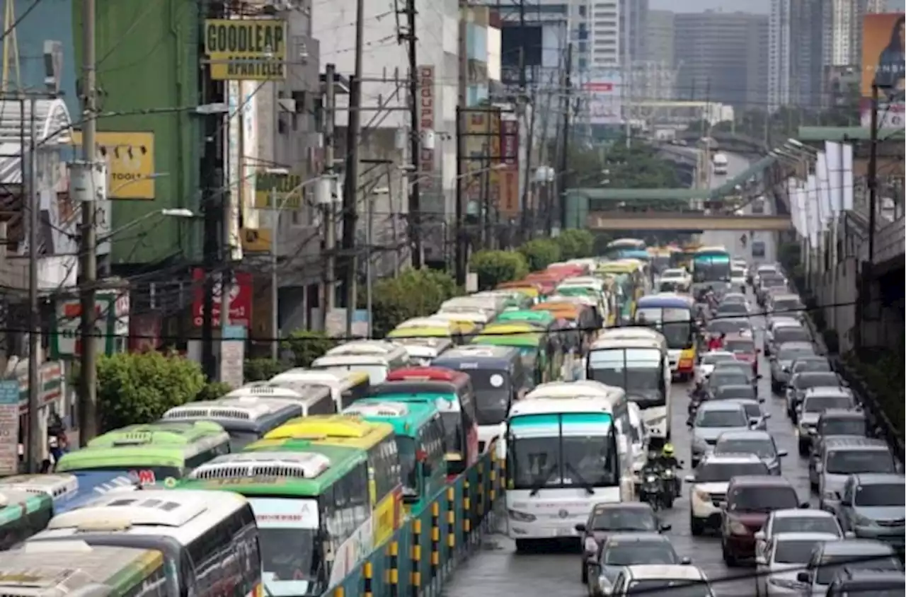 Provincial buses will be allowed to use Edsa Dec. 24-Jan. 2