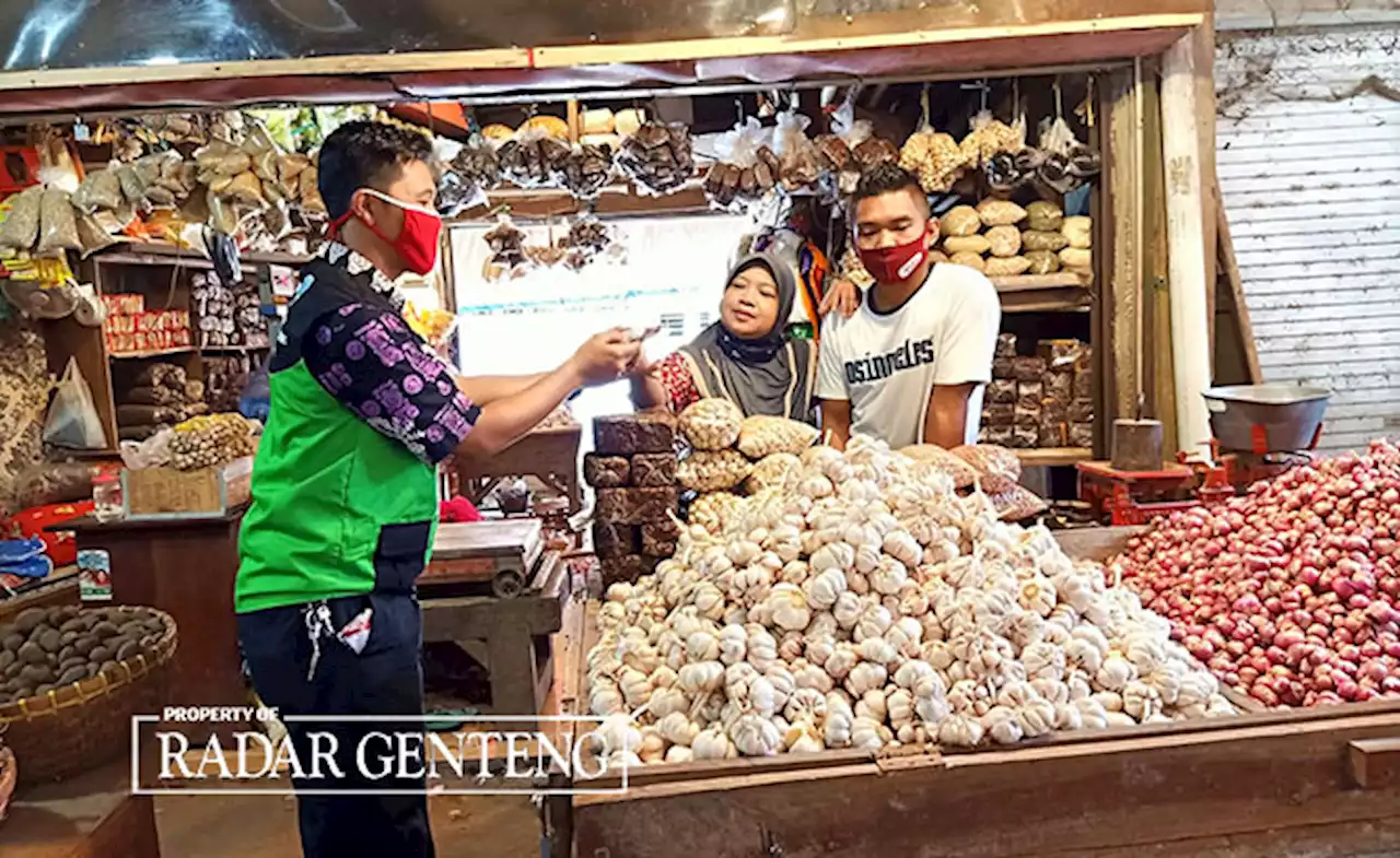 Jelang Nataru, Harga Bawang Naik, Telur Ayam Turun