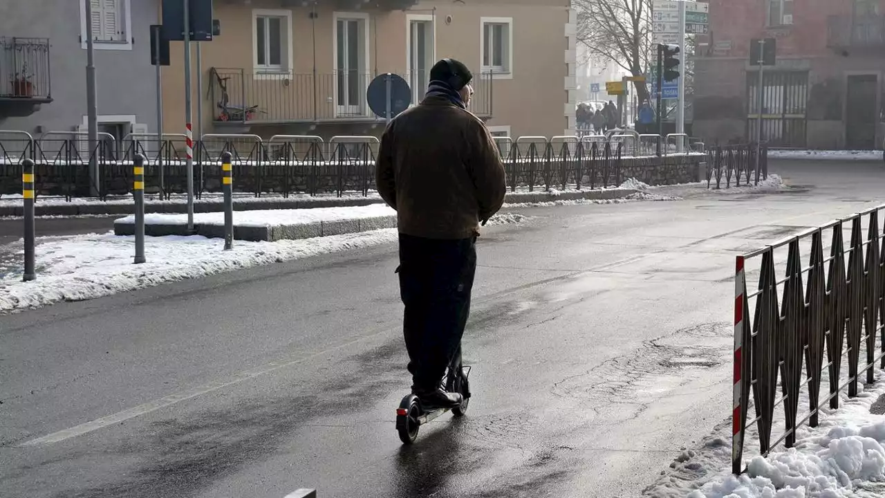 “Casco per andare in monopattino e controlli sulle strade il sabato sera”