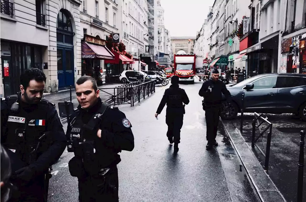 Trois morts et autant de blessés à Paris, l’assaillant déjà connu pour deux tentatives d’homicide