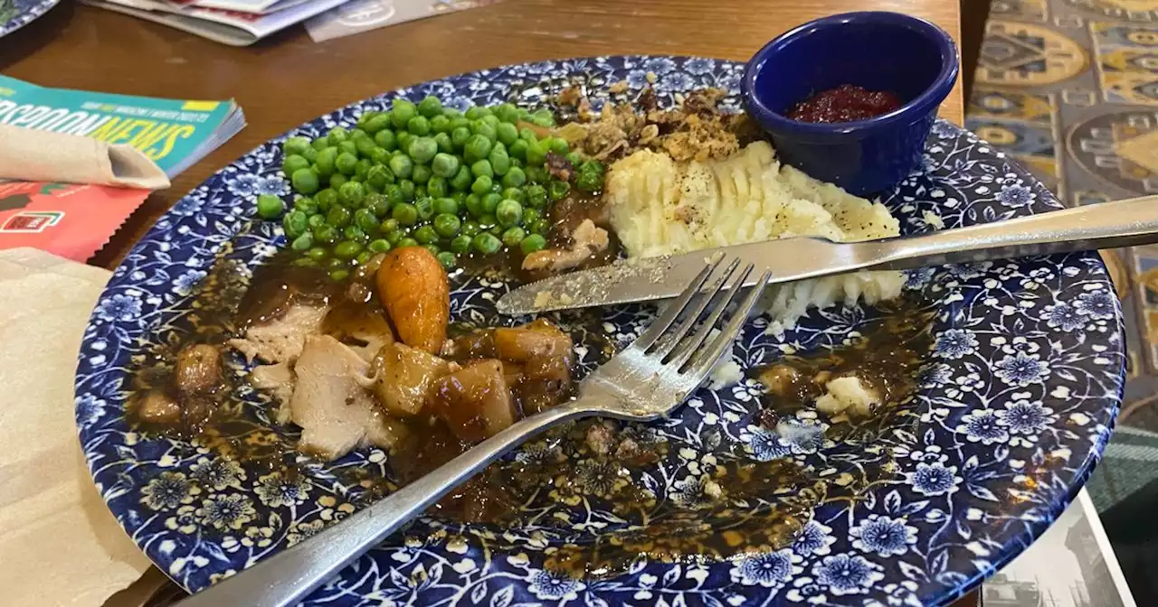 Xmas dinner at Lancs' 'worst' Wetherspoons - it was as festive as a trip to A&E