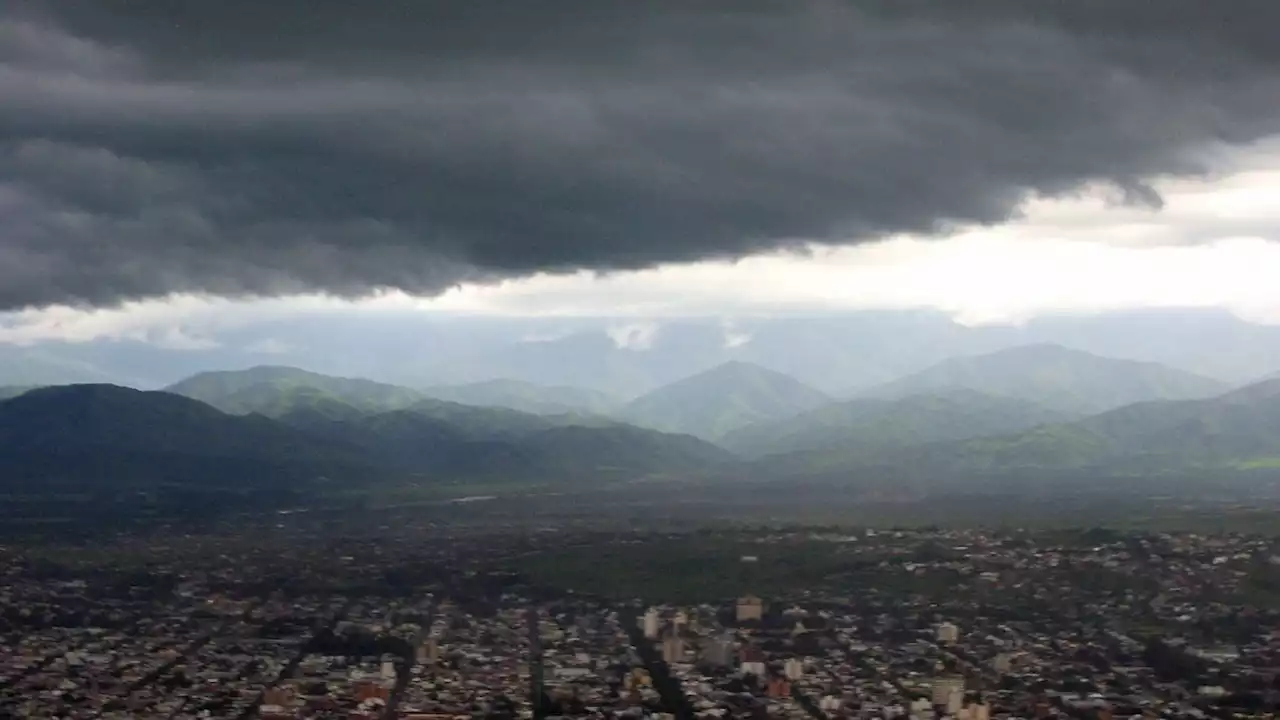 Alerta amarilla por tormentas en 13 provincias: ¿se viene una Nochebuena bajo lluvias?