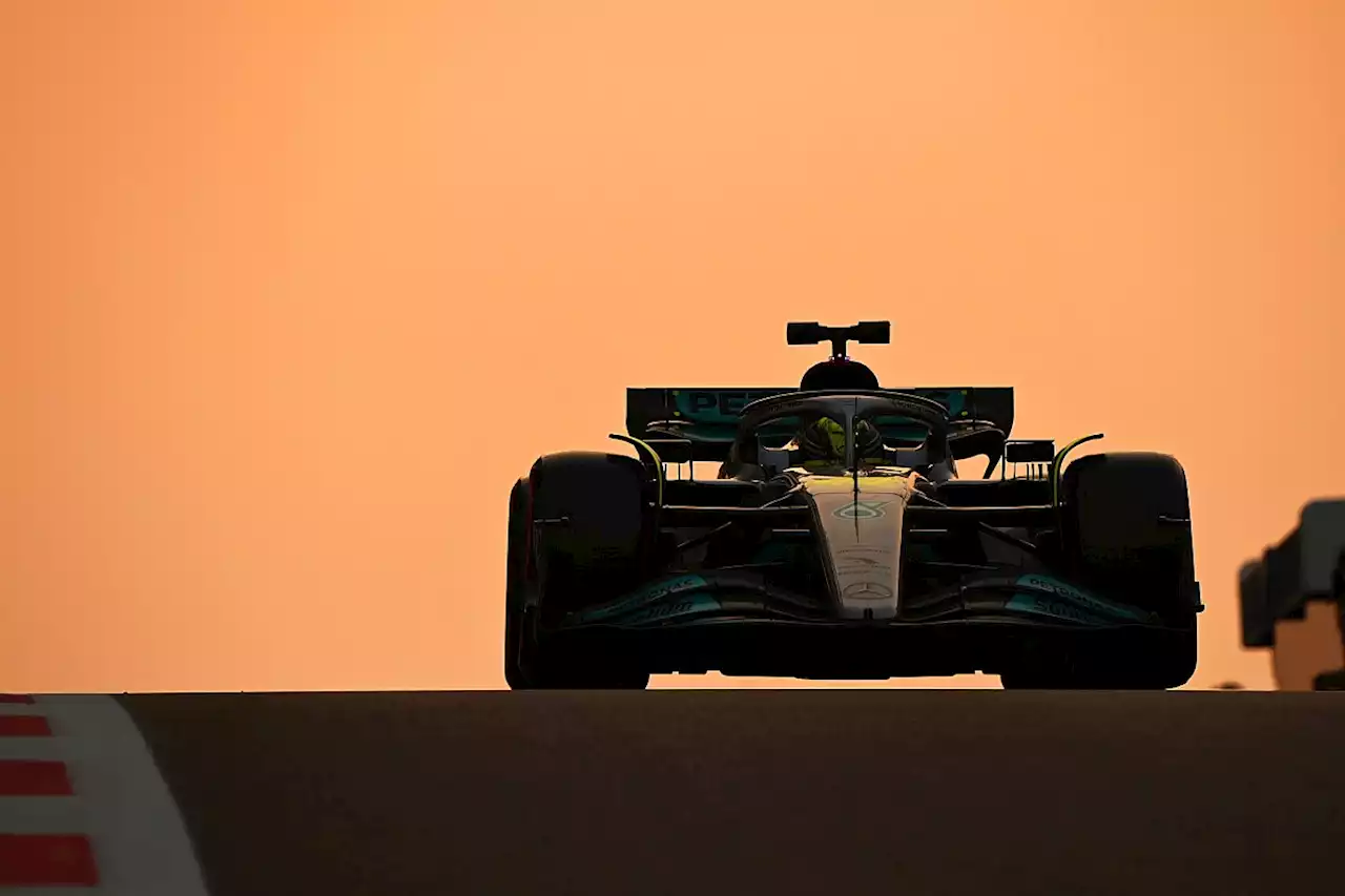 Mercedes fires up new W14 F1 2023 car