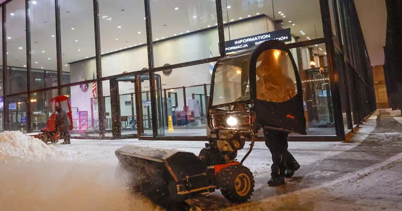 Live updates: Over 200 million under advisories or warnings for 'historic winter storm'