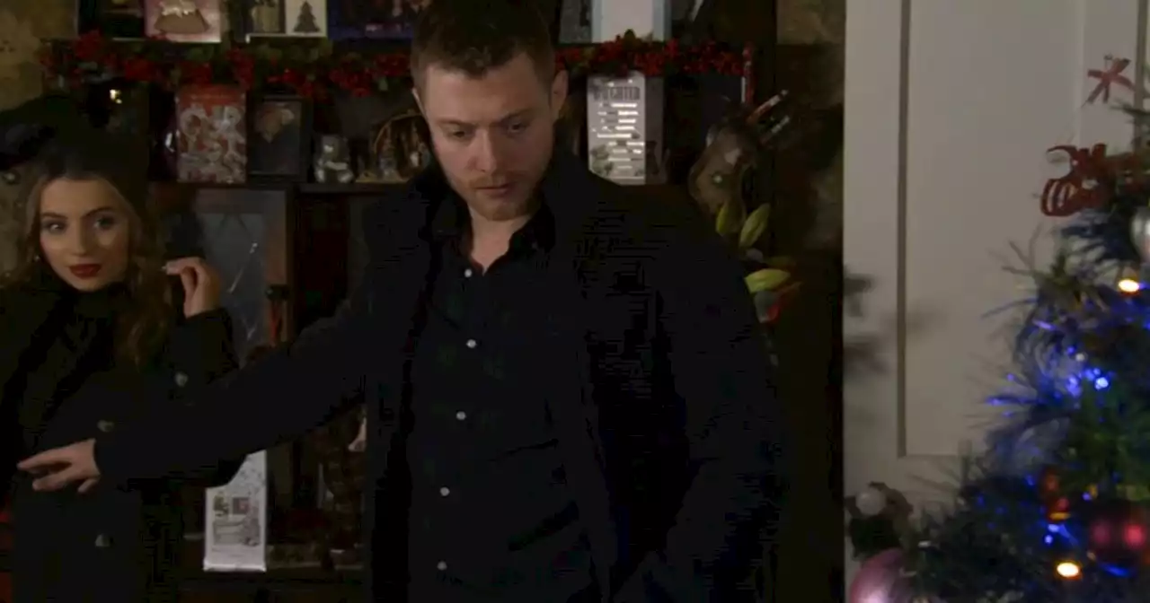 Coronation Street fans 'work out' Barlow burglar as Daniel's proposal is ruined