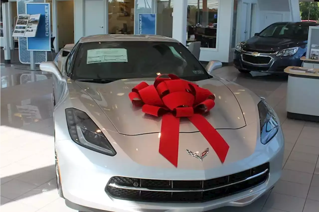 Here's where those giant, red bows on car commercials come from