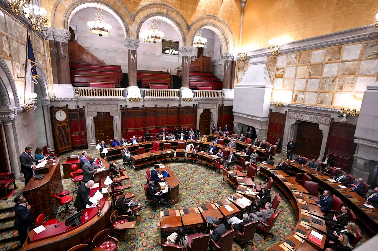 New York state lawmakers to be the highest paid in nation at $142,000