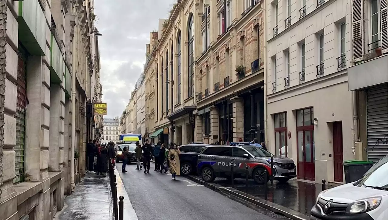 Spari in centro a Parigi, due morti: fermato un uomo