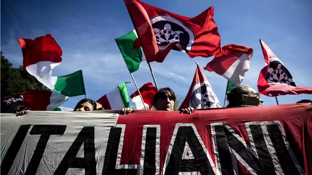 Casapound, Facebook cancella la pagina e il giudice conferma decisione: 'Istiga all'odio'