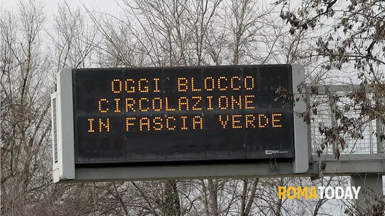 Troppo smog, a Roma 23 e 24 dicembre blocco del traffico nella fascia verde. Tutte le informazioni