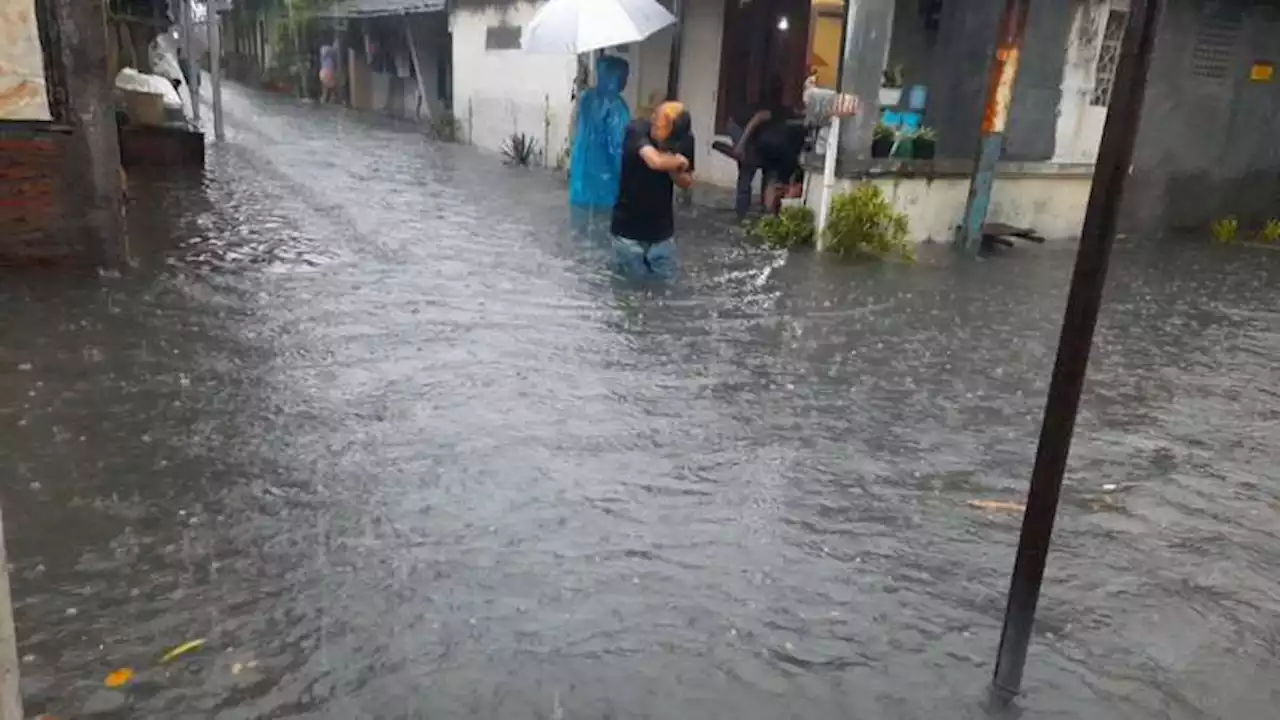 Total 5 Kelurahan Dilanda Banjir akibat Luapan Sungai di Pasar Kliwon Solo