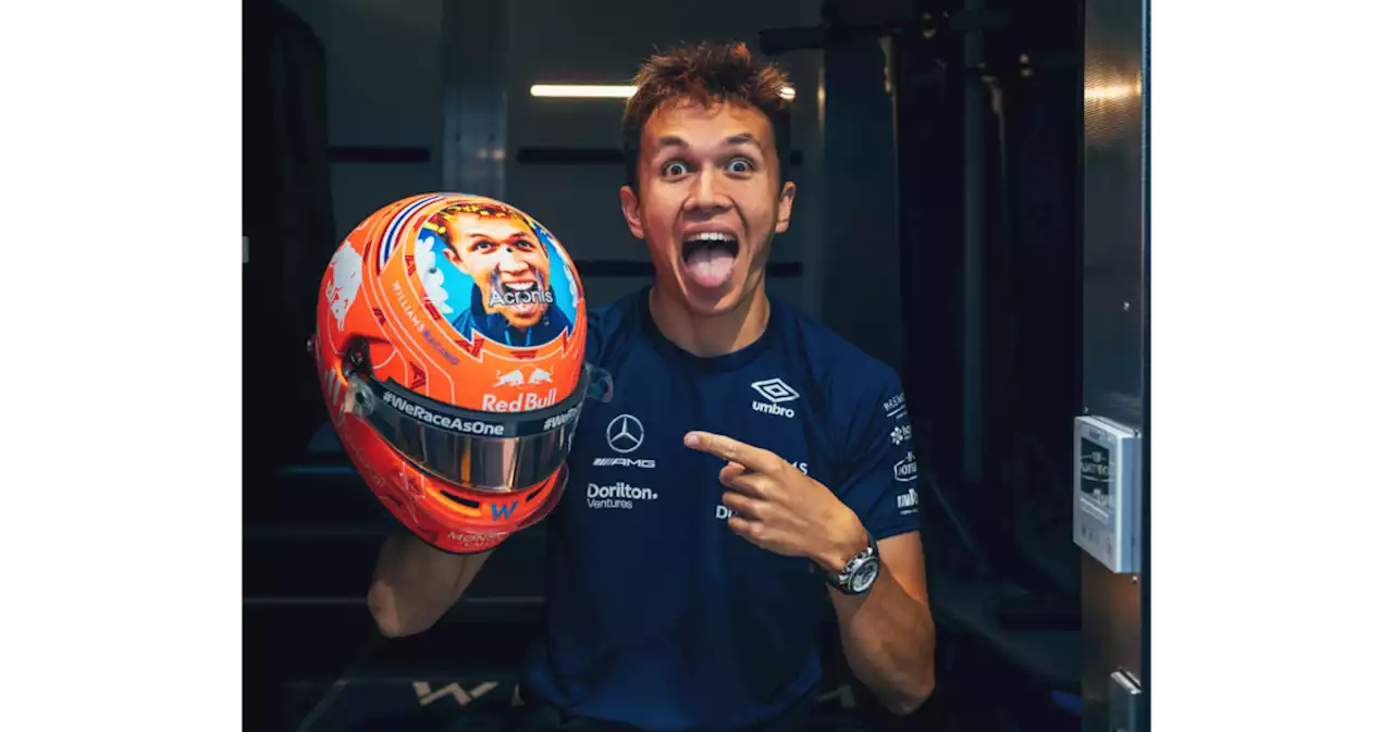 Albon e il casco valentiniano per Monza 2022: &quot;regalo&quot; di Natale per i fans