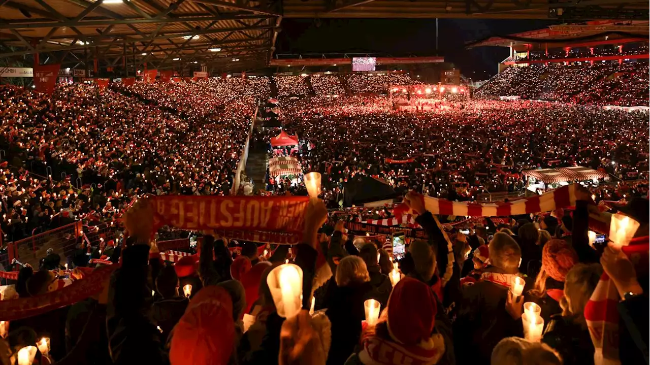 Weihnachtssingen beim 1. FC Union Berlin: „Es ist ein bisschen Wehmut dabei“