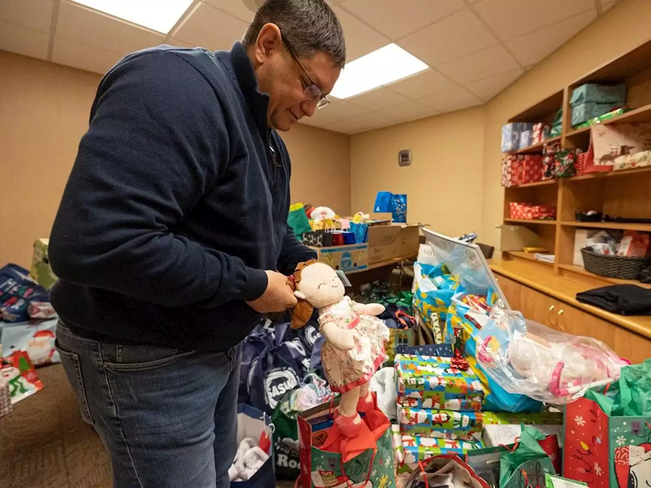 Donations pour in to Saskatoon wellness centre before Christmas