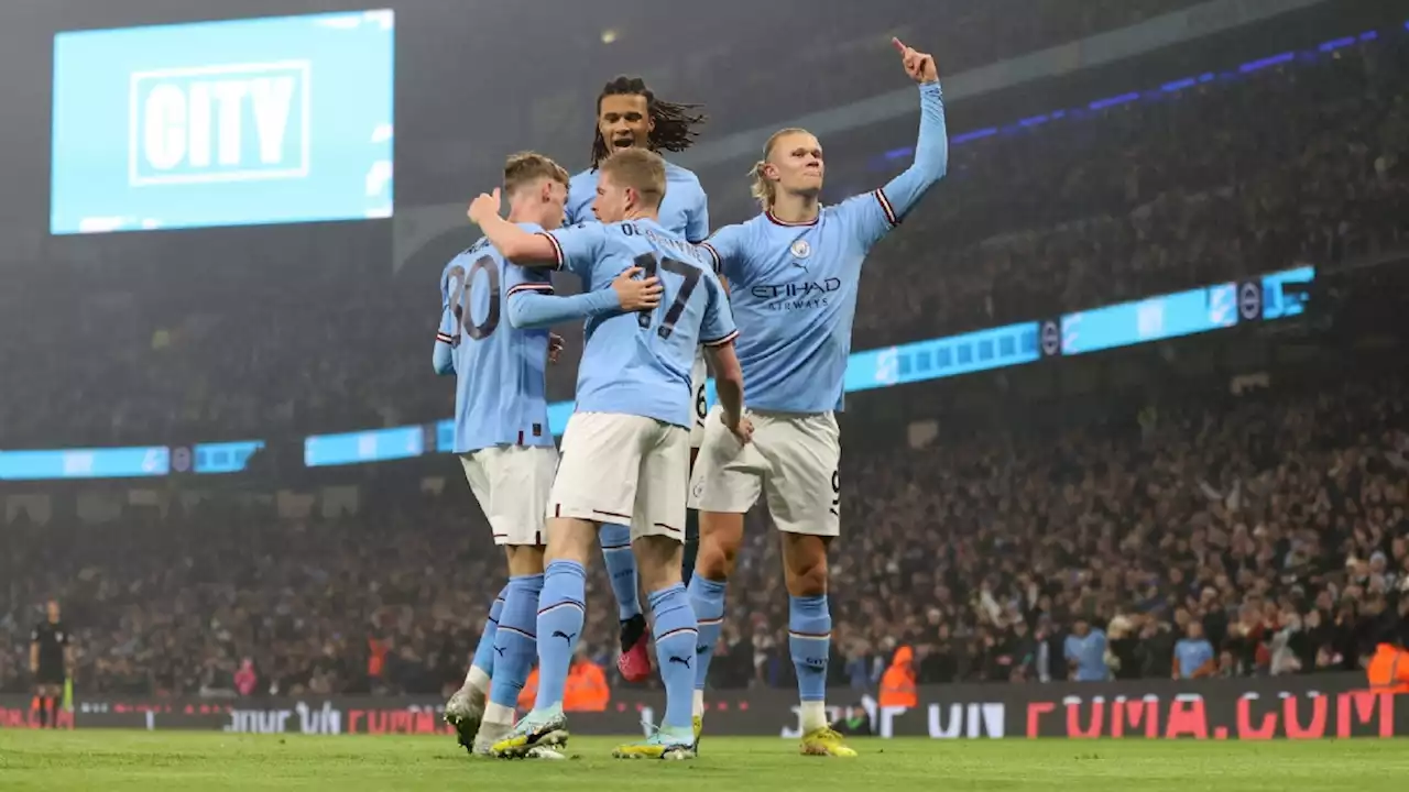 Nathan Aké is matchwinner in zinderend duel: Man City verslaat Liverpool