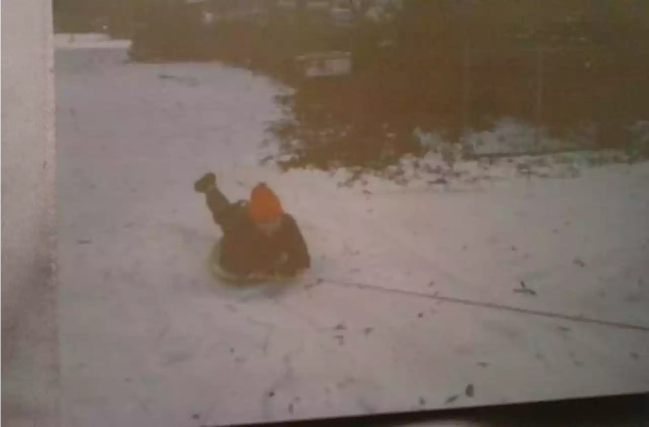 Locals share snow photos 33 years after a white Christmas in Jacksonville