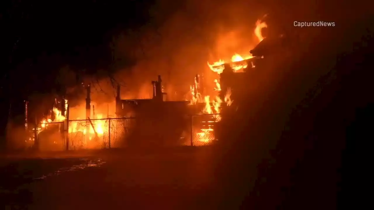 Fire destroys Round Lake Beach home as firefighters face bitter cold temps, high wind conditions