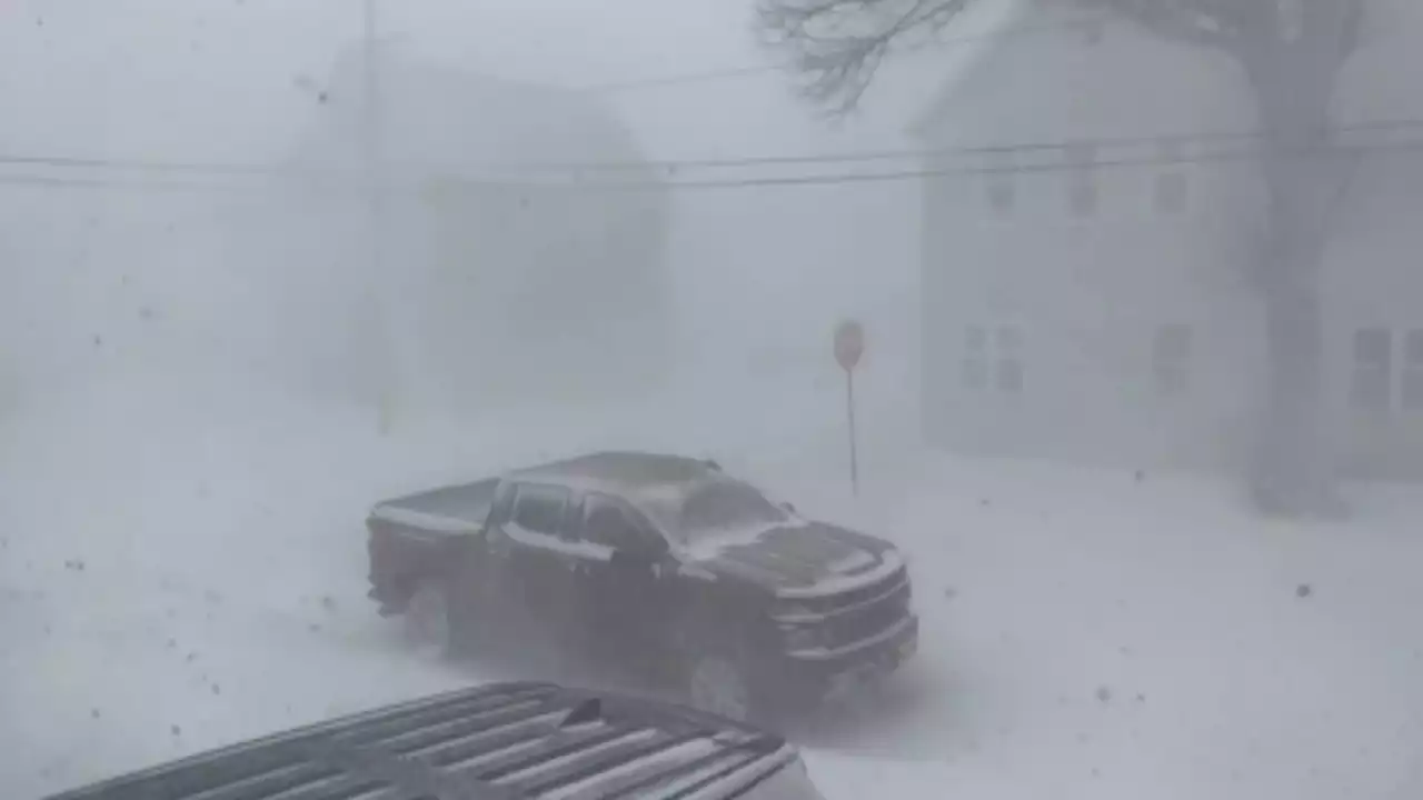 Buffalo buried in record-setting lake effect snowfall