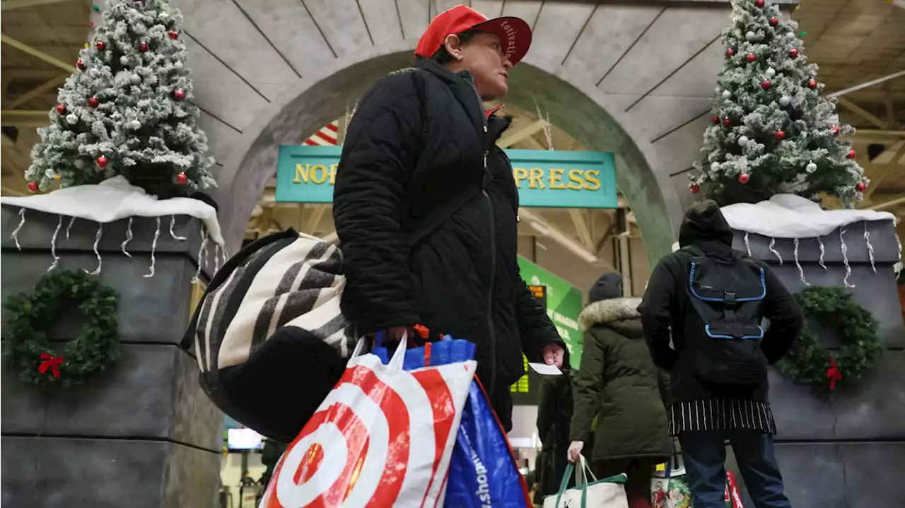 Stores' Christmas Eve hours: When Costco, Best Buy, Lowe's, Apple stores are open