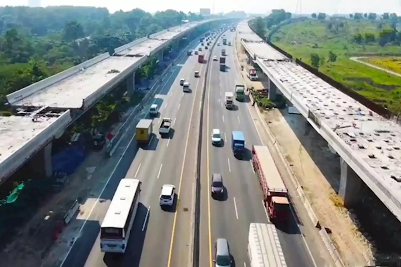 Perhatian! Contra Flow di Tol Jakarta-Cikampek Mulai Hari Ini, Sabtu (24/12/2022)