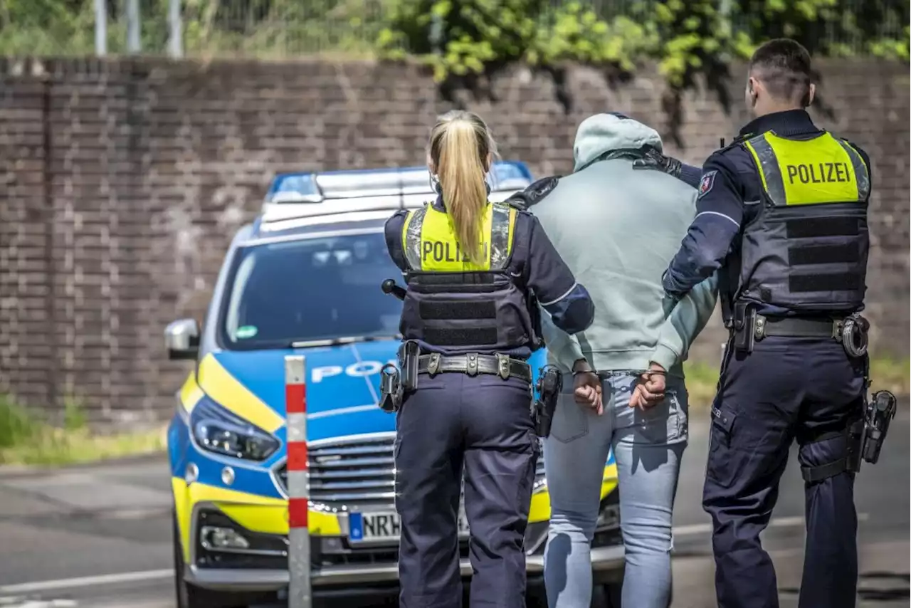 Bei Wohnungsdurchsuchung: Polizei stellt Drogen sicher --- (Cityreport24-Nachrichtenblog)