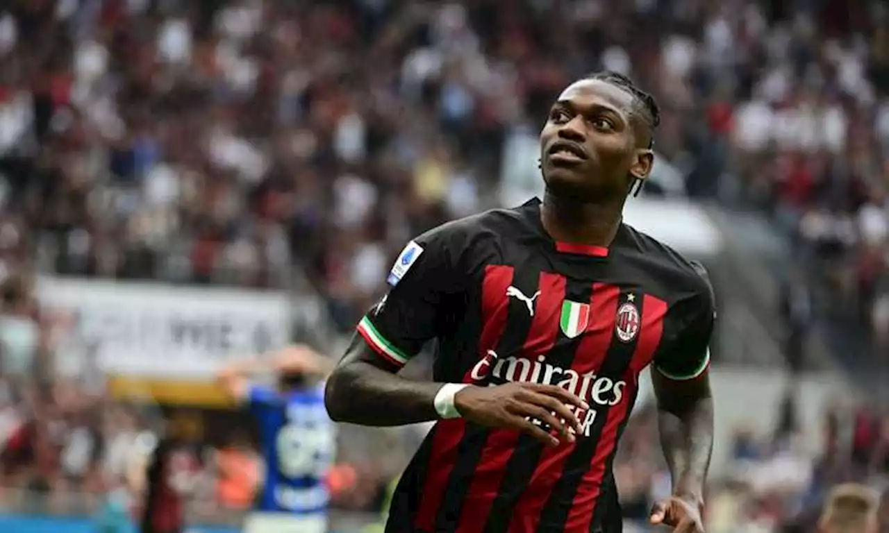 Leao: 'Concentrato sul Milan, ma prima o poi giocherò all'estero'. E nomina una squadra