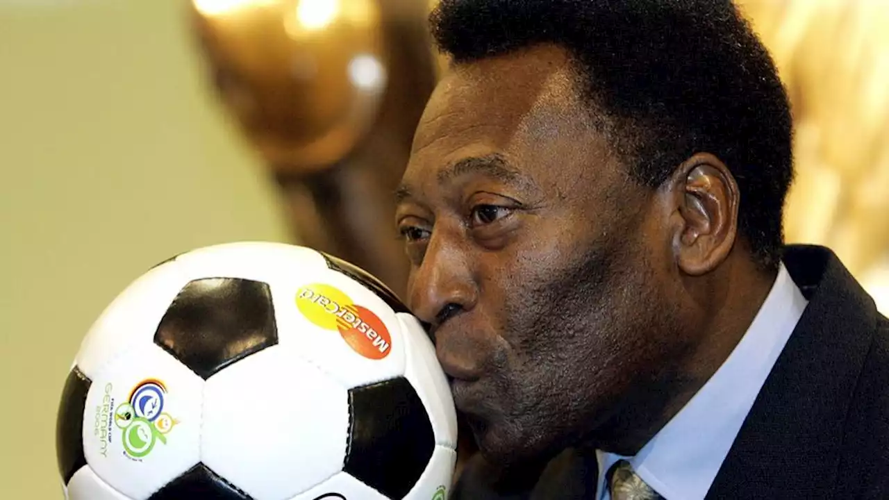 «Une nuit de plus ensemble», la fille de Pelé partage un cliché avec son père