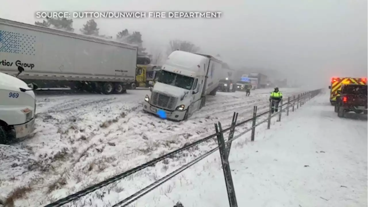 Around 100 vehicles in pile-up on Highway 401