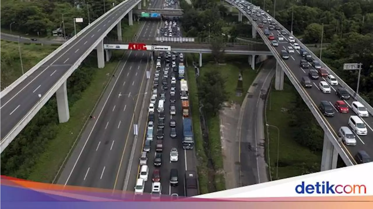 Tol Layang MBZ Macet Imbas Kecelakaan Beruntun, Polisi Terapkan Contraflow