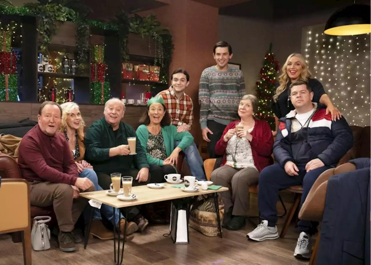 'Perfect Christmas TV': Fans praise 'emotional' Two Doors Down Christmas special