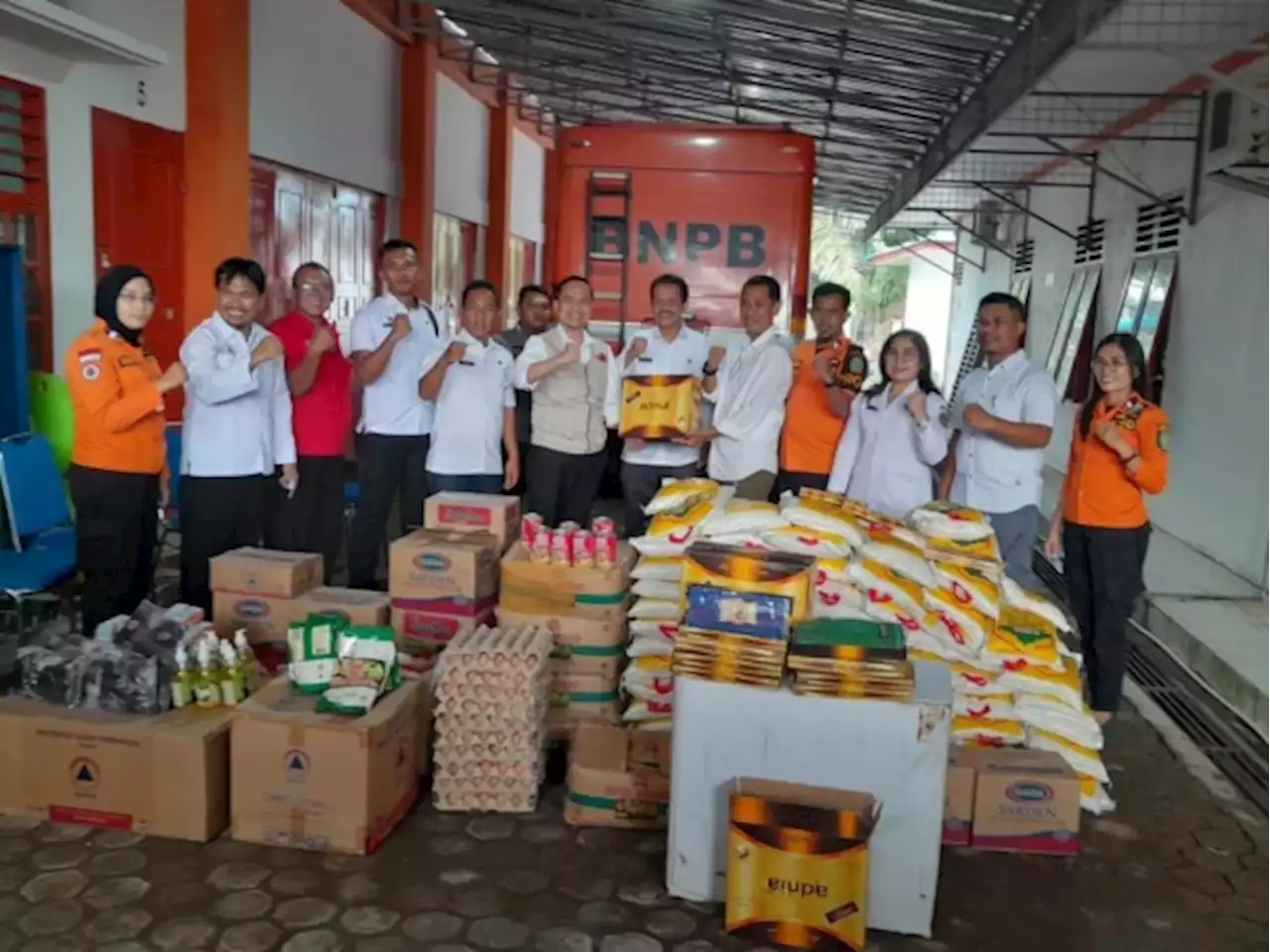 Gubsu Bantu Korban Banjir Tebingtinggi