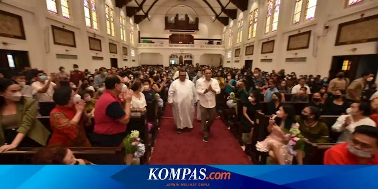 Keliling Gereja di Malam Natal, Eri Cahyadi Gaungkan Surabaya Kota Toleransi