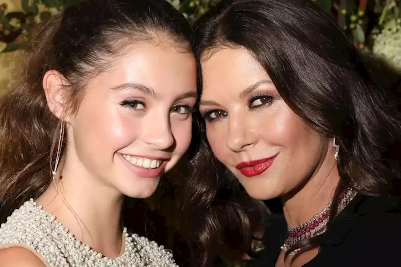 El sorprendente video con el que Catherine Zeta-Jones comparó a su hija Carys con Merlina Addams