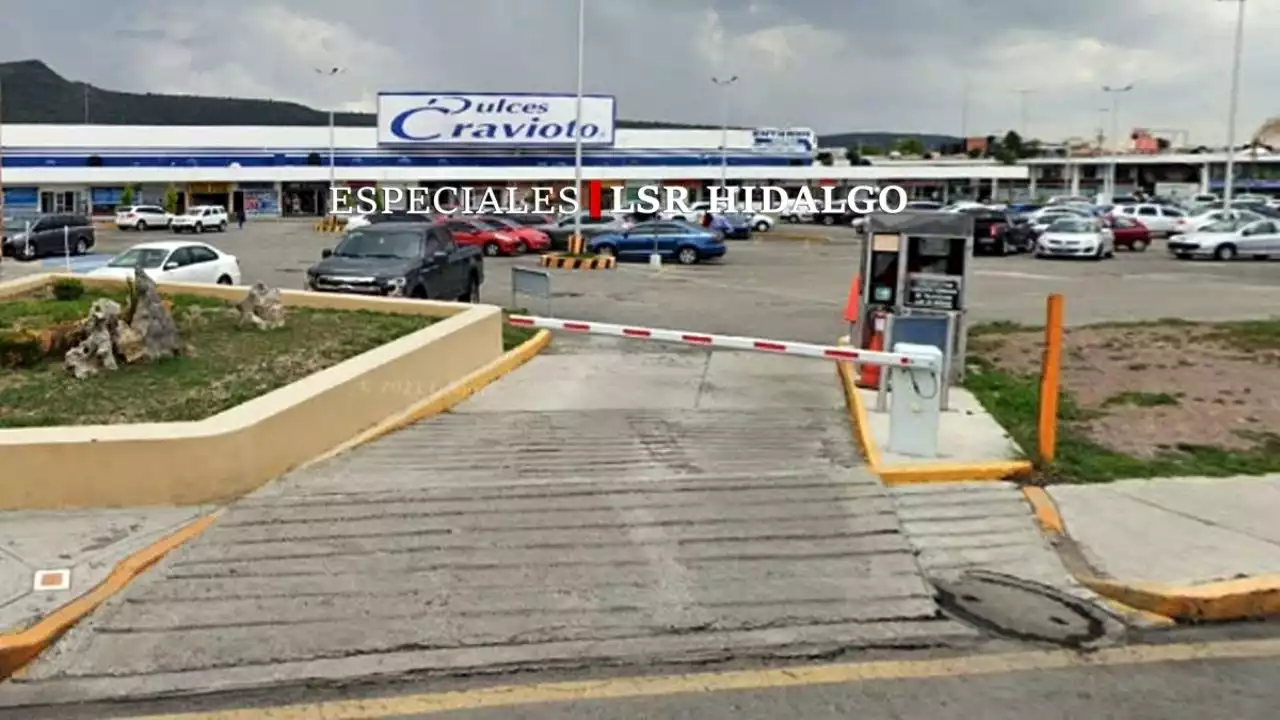 Así operan estacionamientos de plazas en Pachuca, “cobran lo que quieren”