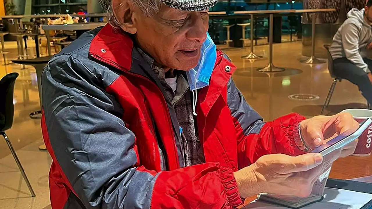 « Le Serpent » : le tueur en série français Charles Sobhraj est arrivé à Paris