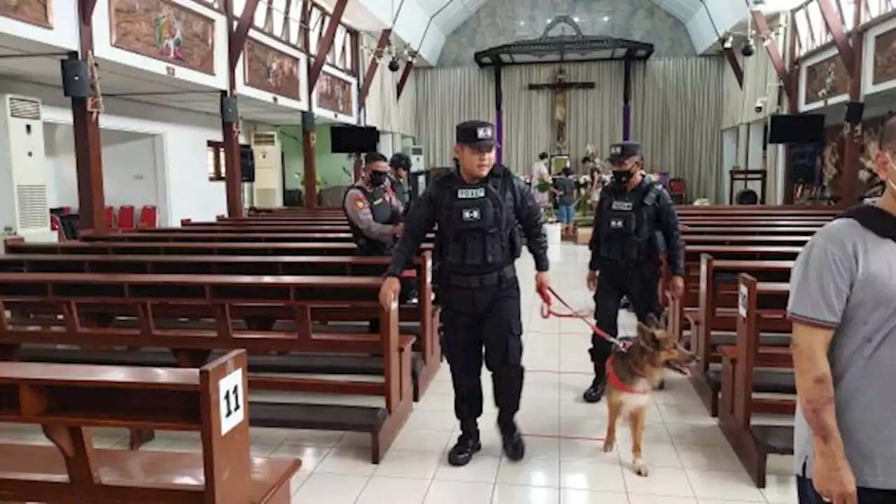 Polres Kudus Sterilisasi Gereja Jelang Ibadah Natal