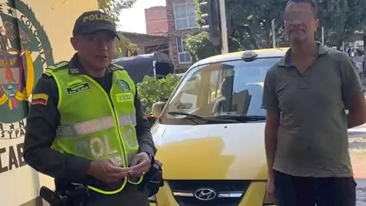 [VIDEO] Taxistas y policías recuperaron dos taxis que se habían robado en Bello y Copacabana