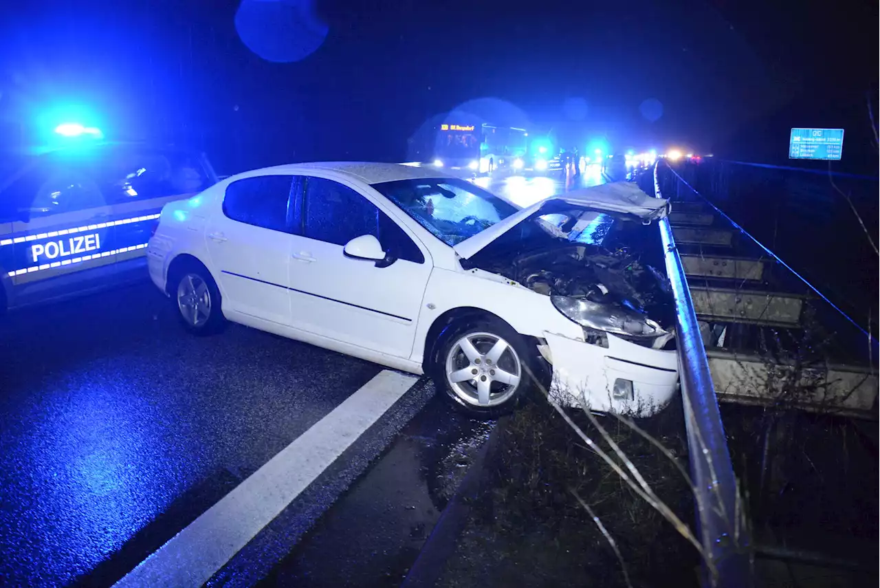 Unfall auf Autobahn in Hamburg – Fahrer zu betrunken, um zu pusten