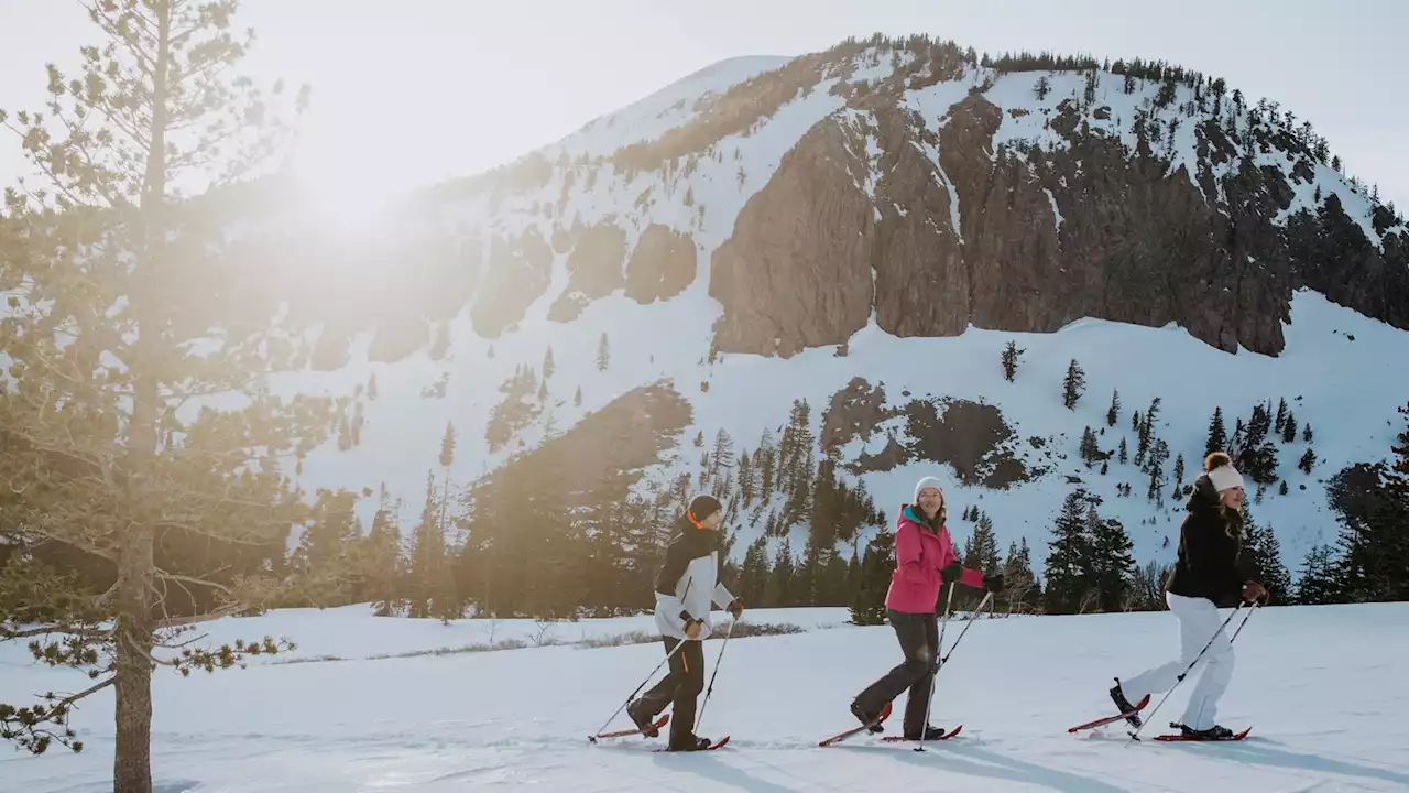 Savor Alpenglow at a New Year's Eve Snowshoe Tour