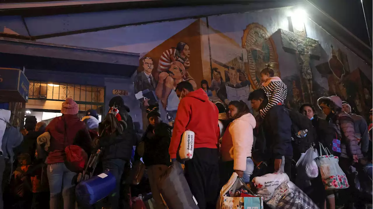 Migrants warmed by the community as freezing temperatures linger in El Paso