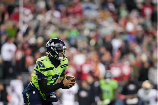 D.K. Metcalf, Seahawks receivers 'warm up' shirtless at frigid Arrowhead  Stadium