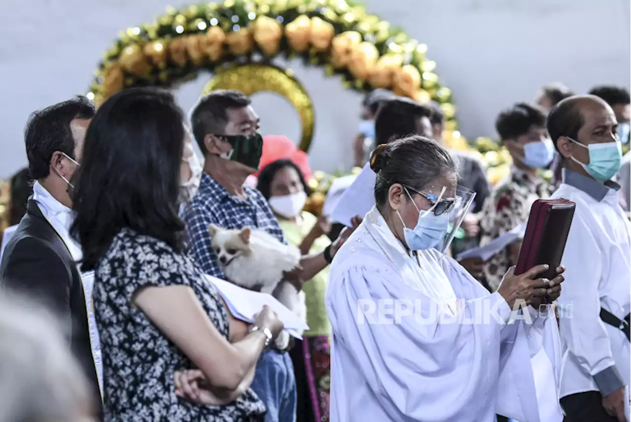 Amankan 120 Gereja, 825 Personel Gabungan TNI-Polri Diterjunkan |Republika Online