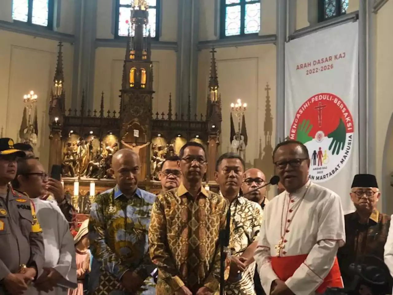 Misa Malam Natal 2022, Heru Budi Pastikan DKI Jakarta Aman |Republika Online