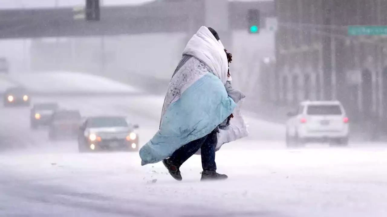 US bomb cyclone: Thirteen people dead as temperatures plummet as low as -45C