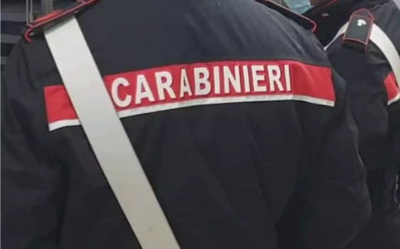 Aggressione a Napoli, 35enne ferito a un braccio: avviate le indagini