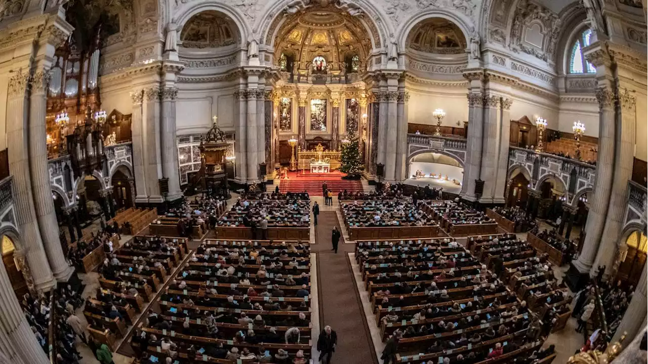 Von traditionell bis jazzig: Wo Heiligabend-Gottesdienste in Berlin zum Erlebnis werden