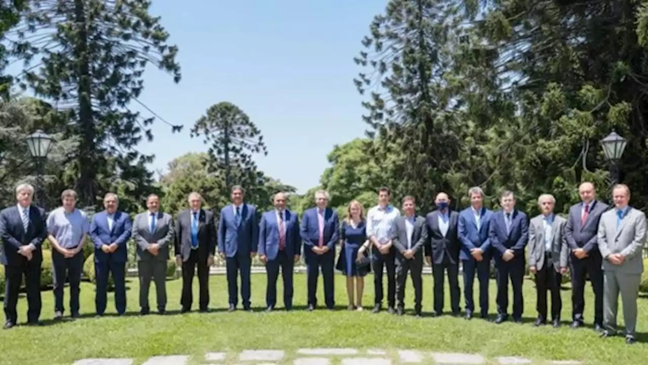 Gobernadores cierran filas en apoyo al Presidente: no acatará fallo de la Corte